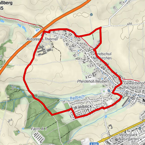 Tour de la partie supérieure du village